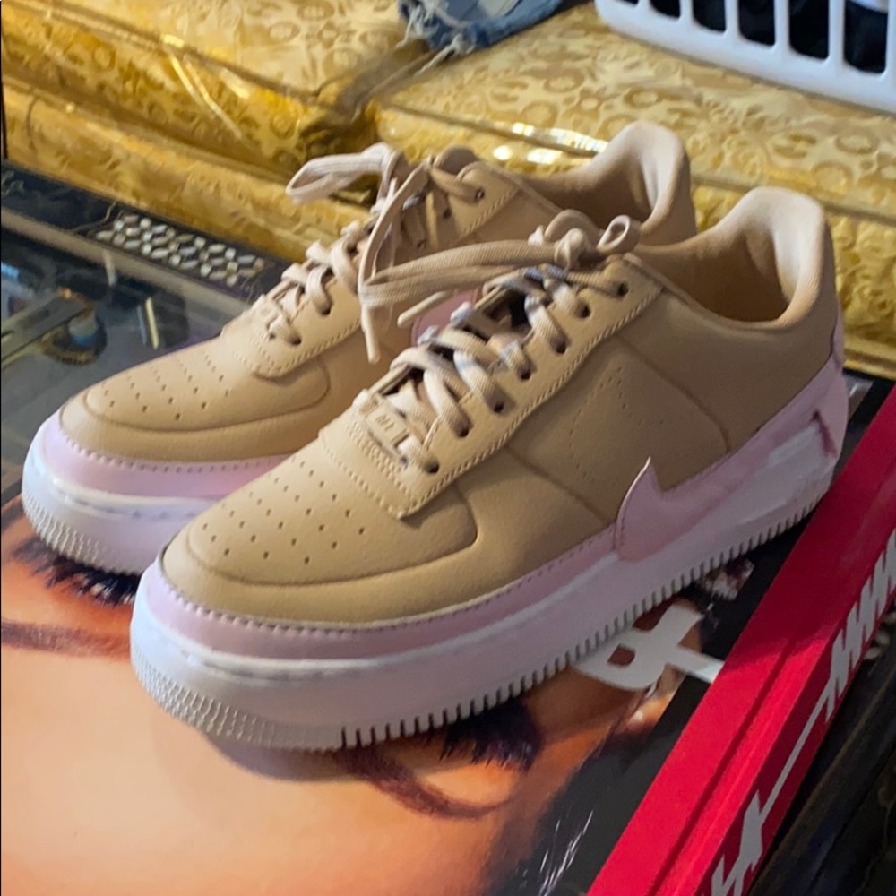 Women’s Nike Air Force Jester Bio Beige Pink